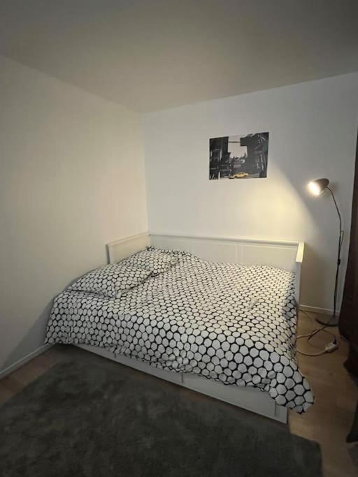 Studio 28 M2 & Jardin Privatif 20 M2 Montigny-le-Bretonneux Exterior foto